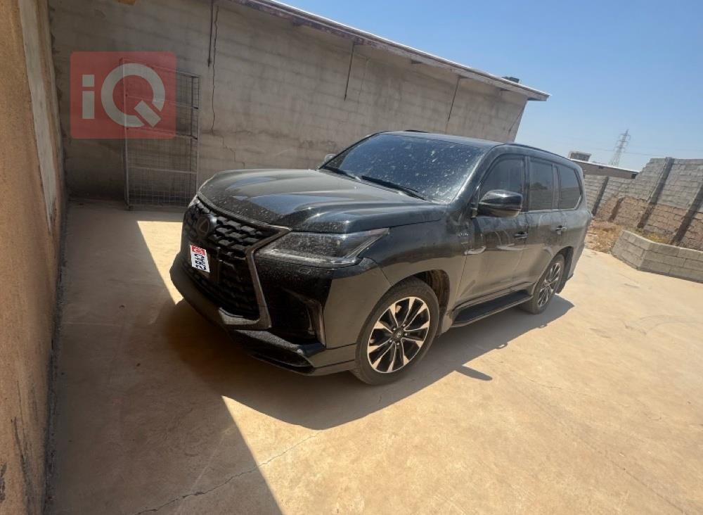 Lexus LX
